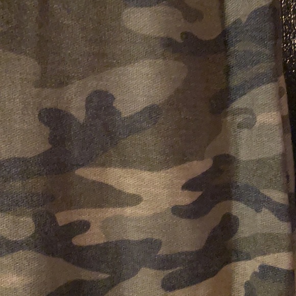Heimish Camo Tee - Picture 2 of 2